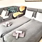 Apartamento Gian - Close To The Kongresshaus, The Ice Hockey Stadium, Cross-country Skiing, The Eau-la-la Indoor Pool And Wellness, Large Supermarket, 2 Bus Stops, With An Indoor Garage And Fully Equipped Davos