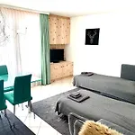 Apartamento Gian - Close To The Kongresshaus, The Ice Hockey Stadium, Cross-country Skiing, The Eau-la-la Indoor Pool And Wellness, Large Supermarket, 2 Bus Stops, With An Indoor Garage And Fully Equipped *