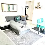 Apartamento Gian - Close To The Kongresshaus, The Ice Hockey Stadium, Cross-country Skiing, The Eau-la-la Indoor Pool And Wellness, Large Supermarket, 2 Bus Stops, With An Indoor Garage And Fully Equipped