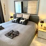 Gian - Close To The Kongresshaus, The Ice Hockey Stadium, Cross-country Skiing, The Eau-la-la Indoor Pool And Wellness, Large Supermarket, 2 Bus Stops, With An Indoor Garage And Fully Equipped *