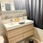 Gian - Close To The Kongresshaus, The Ice Hockey Stadium, Cross-country Skiing, The Eau-la-la Indoor Pool And Wellness, Large Supermarket, 2 Bus Stops, With An Indoor Garage And Fully Equipped Davos