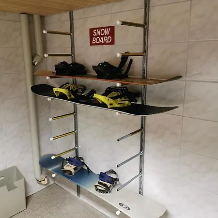 아파트 Gian - Close To The Kongresshaus, The Ice Hockey Stadium, Cross-country Skiing, The Eau-la-la Indoor Pool And Wellness, Large Supermarket, 2 Bus Stops, With An Indoor Garage And Fully Equipped