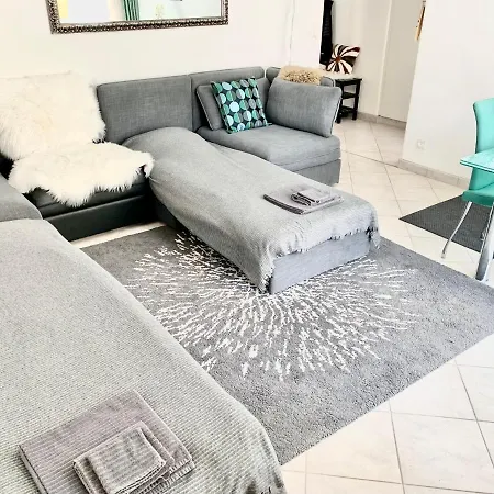 Appartement Gian - Close To The Kongresshaus, The Ice Hockey Stadium, Cross-country Skiing, The Eau-la-la Indoor Pool And Wellness, Large Supermarket, 2 Bus Stops, With An Indoor Garage And Fully Equipped *