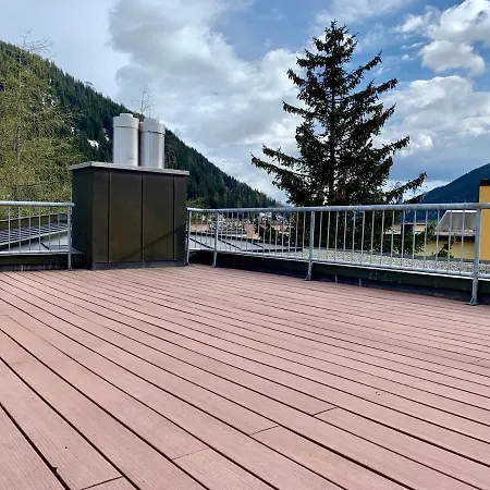 Gian - Close To The Kongresshaus, The Ice Hockey Stadium, Cross-country Skiing, The Eau-la-la Indoor Pool And Wellness, Large Supermarket, 2 Bus Stops, With An Indoor Garage And Fully Equipped Apartamento Davos