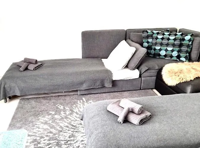 Gian - Close To The Kongresshaus, The Ice Hockey Stadium, Cross-country Skiing, The Eau-la-la Indoor Pool And Wellness, Large Supermarket, 2 Bus Stops, With An Indoor Garage And Fully Equipped Apartamento