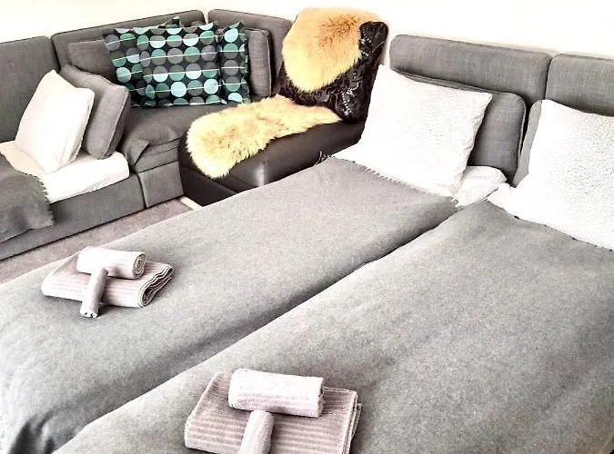 Apartamento Gian - Close To The Kongresshaus, The Ice Hockey Stadium, Cross-country Skiing, The Eau-la-la Indoor Pool And Wellness, Large Supermarket, 2 Bus Stops, With An Indoor Garage And Fully Equipped Davos