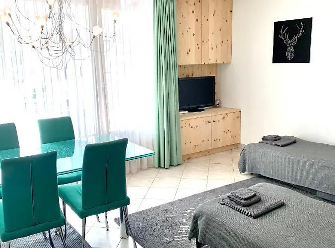 Apartamento Gian - Close To The Kongresshaus, The Ice Hockey Stadium, Cross-country Skiing, The Eau-la-la Indoor Pool And Wellness, Large Supermarket, 2 Bus Stops, With An Indoor Garage And Fully Equipped