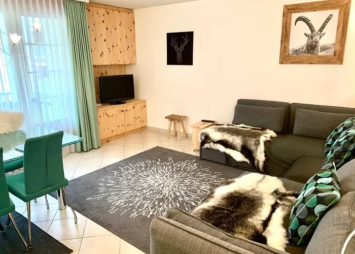 Gian - Close To The Kongresshaus, The Ice Hockey Stadium, Cross-country Skiing, The Eau-la-la Indoor Pool And Wellness, Large Supermarket, 2 Bus Stops, With An Indoor Garage And Fully Equipped Apartamento