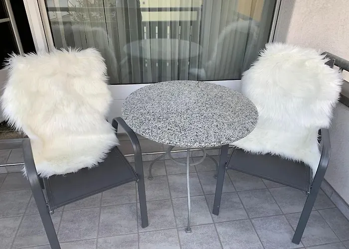 Gian - Close To The Kongresshaus, The Ice Hockey Stadium, Cross-country Skiing, The Eau-la-la Indoor Pool And Wellness, Large Supermarket, 2 Bus Stops, With An Indoor Garage And Fully Equipped Apartamento Davos