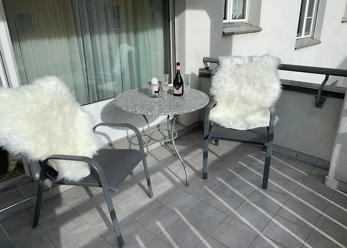 Gian - Close To The Kongresshaus, The Ice Hockey Stadium, Cross-country Skiing, The Eau-la-la Indoor Pool And Wellness, Large Supermarket, 2 Bus Stops, With An Indoor Garage And Fully Equipped Apartamento *