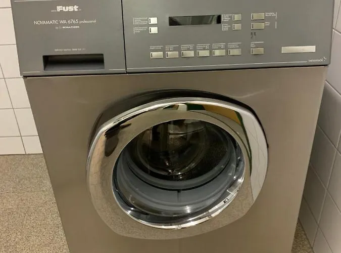 Gian - Close To The Kongresshaus, The Ice Hockey Stadium, Cross-country Skiing, The Eau-la-la Indoor Pool And Wellness, Large Supermarket, 2 Bus Stops, With An Indoor Garage And Fully Equipped Apartamento Davos